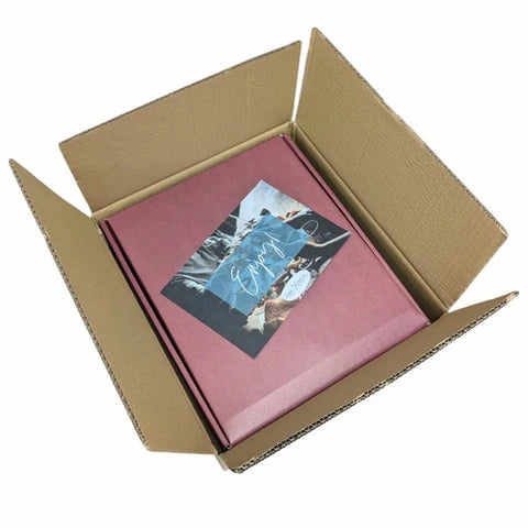 Skellig Pink Bilberry Gin Hamper